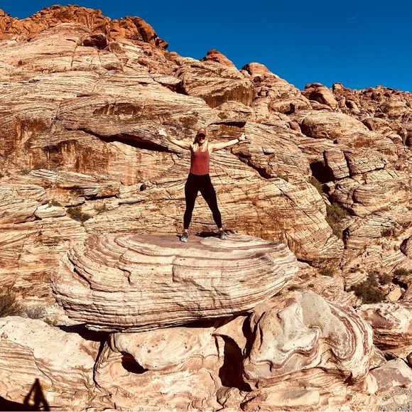 Meet the Posher - Picture 8 of 8